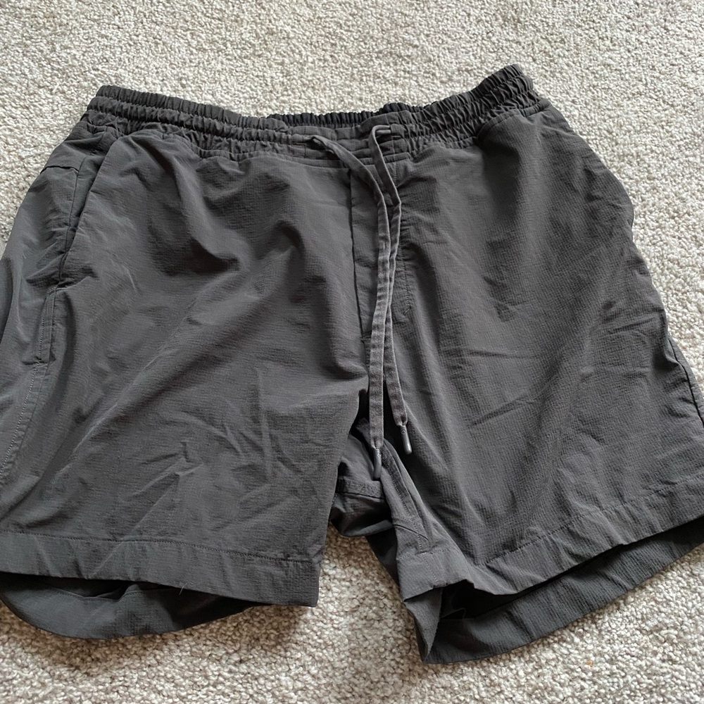 Lululemon Bowline Shorts 5”